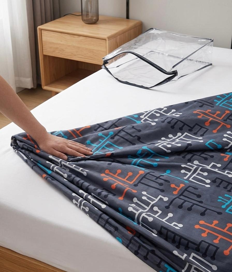 PREMIUM 6-PIECE BEDSHEET SET WITH PILLOW COVERS – SOFT & BREATHABLE BEDDING